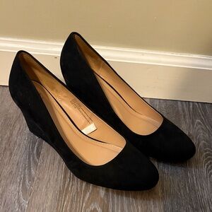 A New Day - like new - suede - Black Women's Wedge Shoes 8.5